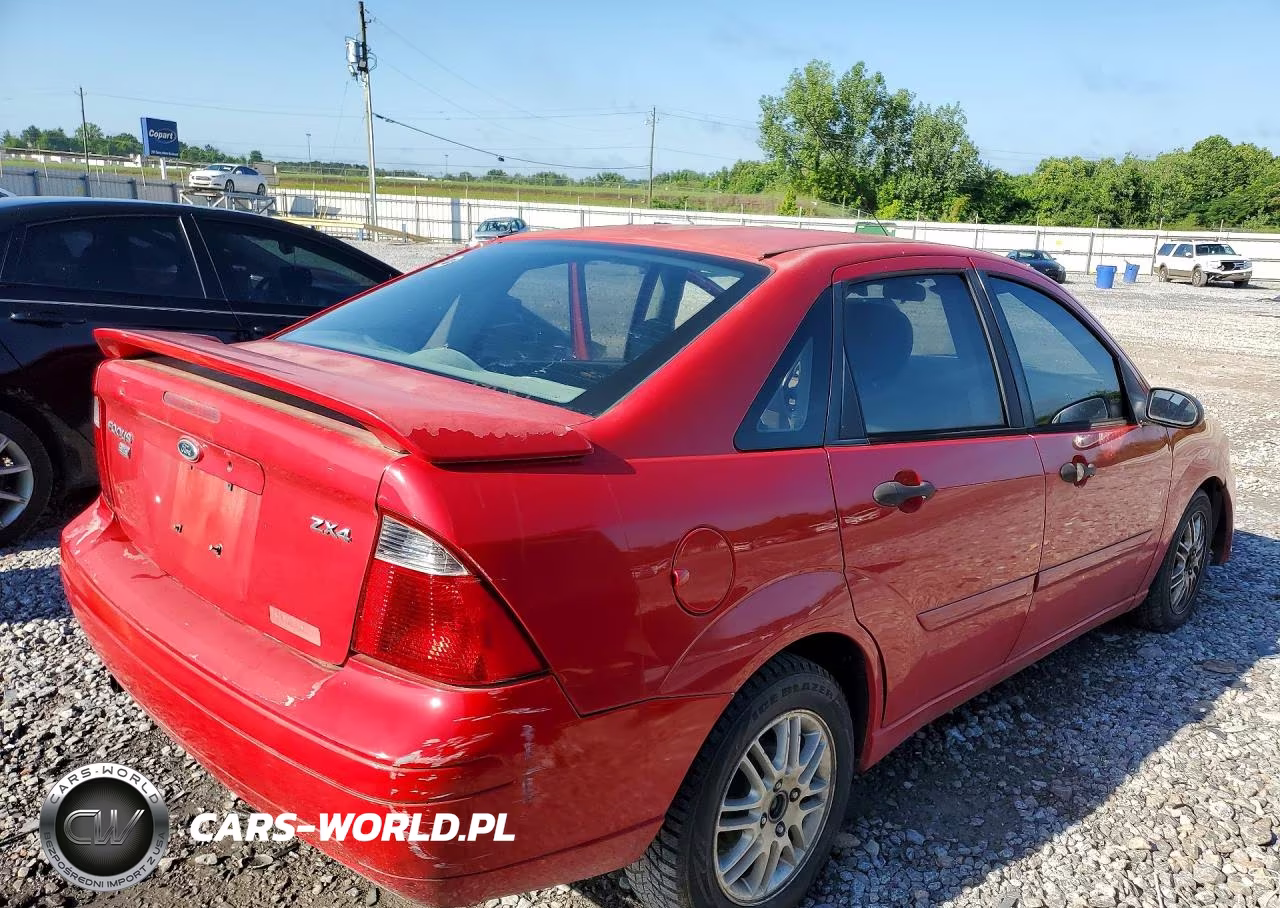 2005 Ford Focus Zx4 VIN:1FAFP34N55W223058 - 3