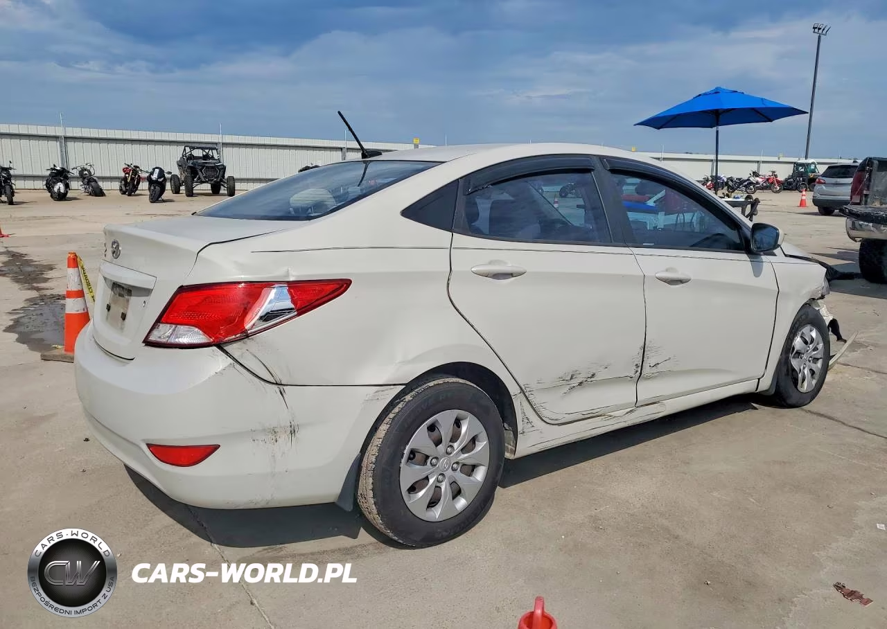 2016 Hyundai Accent Se VIN:KMHCT4AE6GU120812 - 3