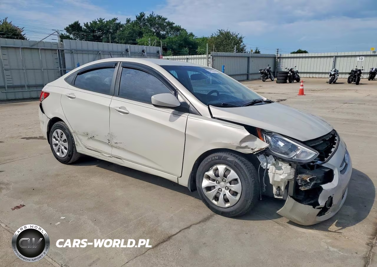 2016 Hyundai Accent Se VIN:KMHCT4AE6GU120812 - 4