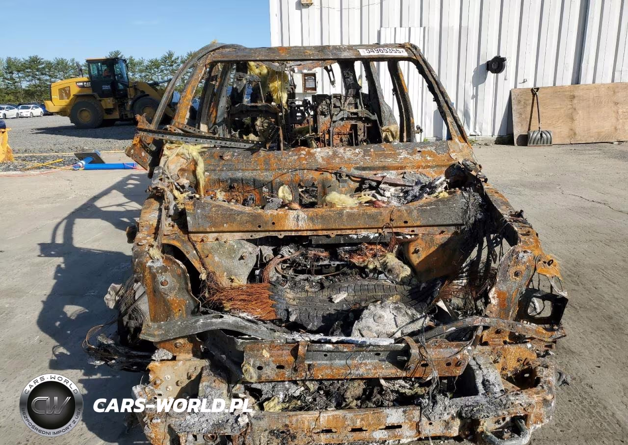 2023 Rivian R1S Adventure VIN:7PDSGABA7PN004732 - 5