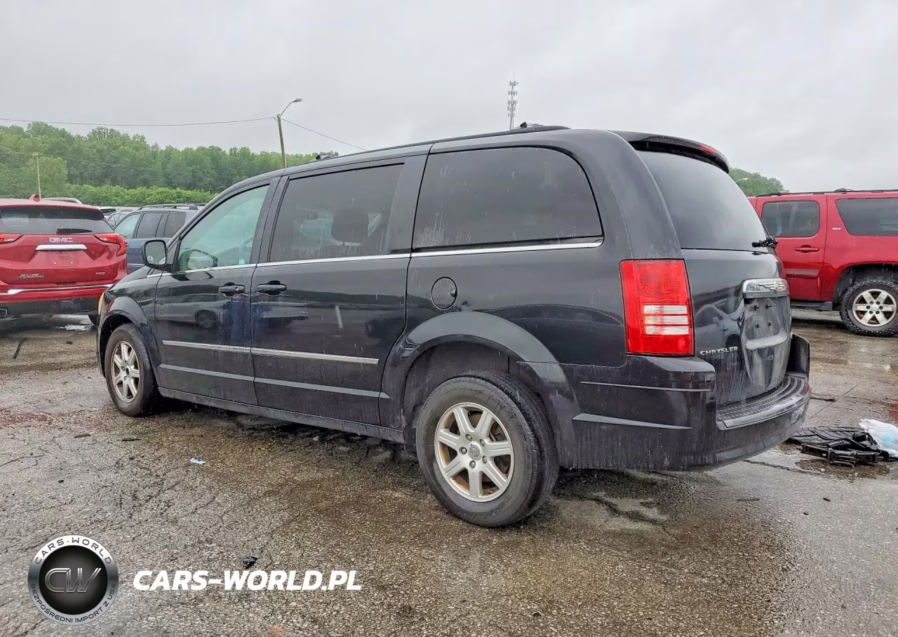 2010 Chrysler Town & Country Touring Plus VIN:2A4RR8D1XAR386927 - 2