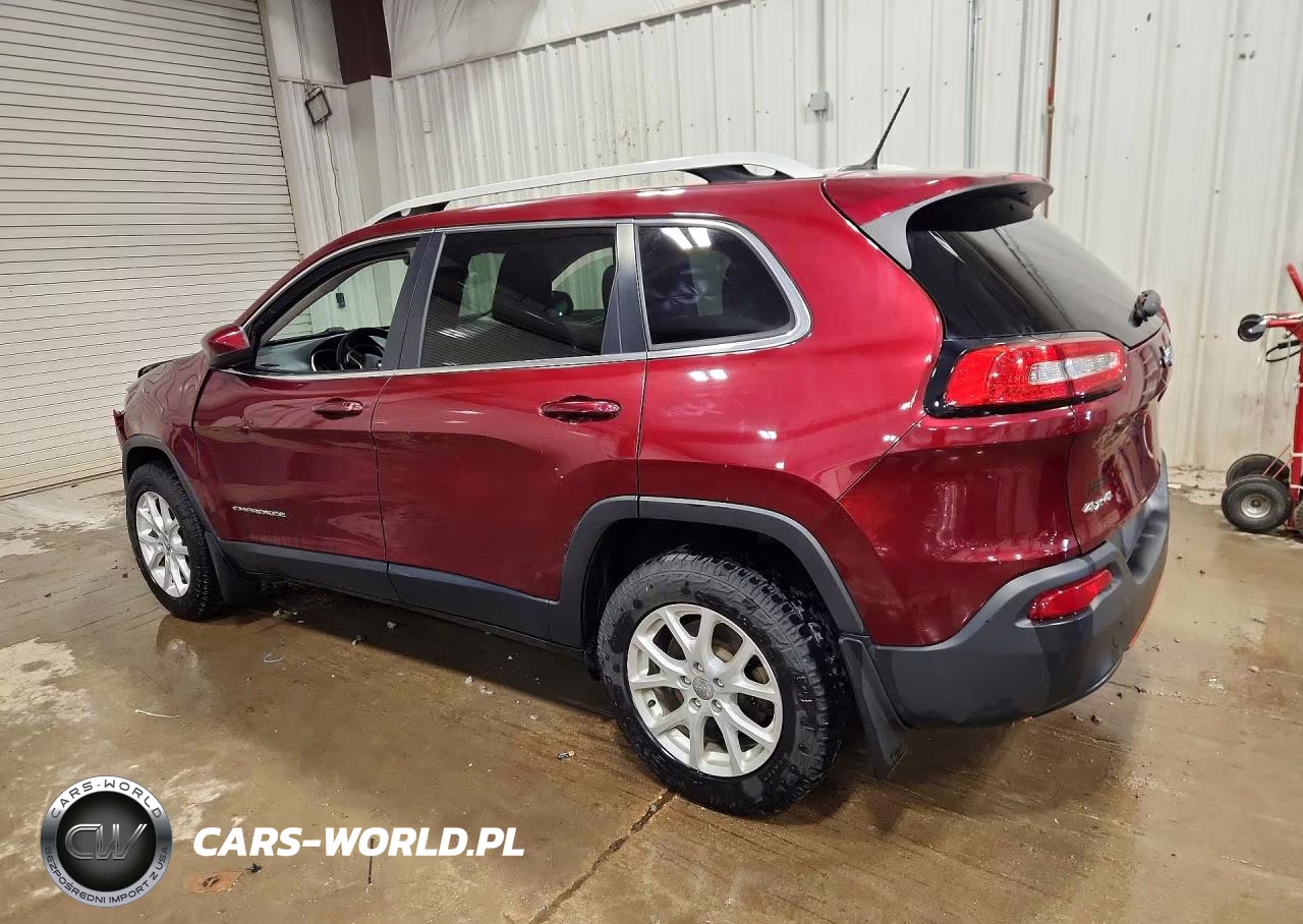 2018 Jeep Cherokee Latitude VIN:1C4PJMCB4JD614916 - 2