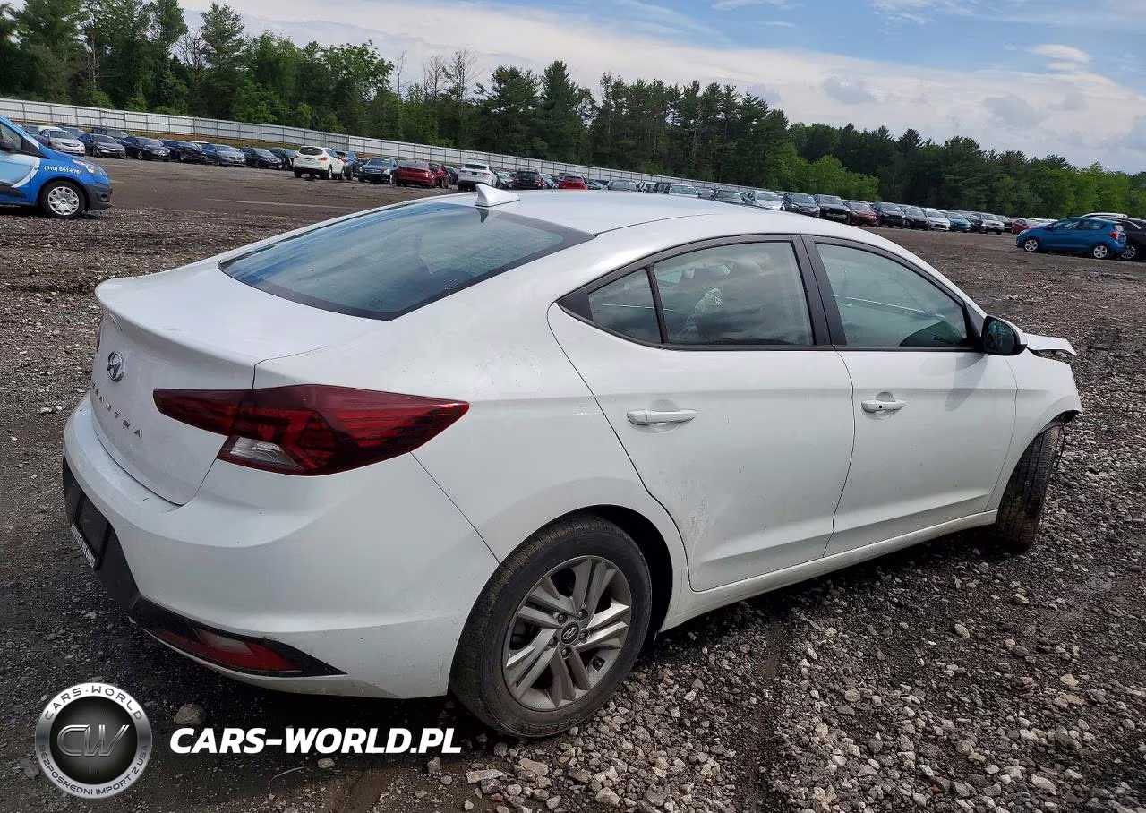 2020 Hyundai Elantra Value Edition VIN:5NPD84LF9LH529018 - 3