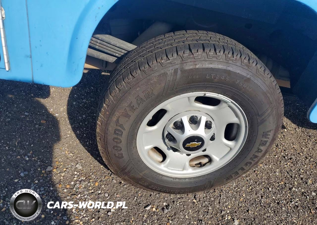 2023 Chevrolet Silverado C2500 Heavy Duty VIN:1GB2WLE73PF149772 - 9