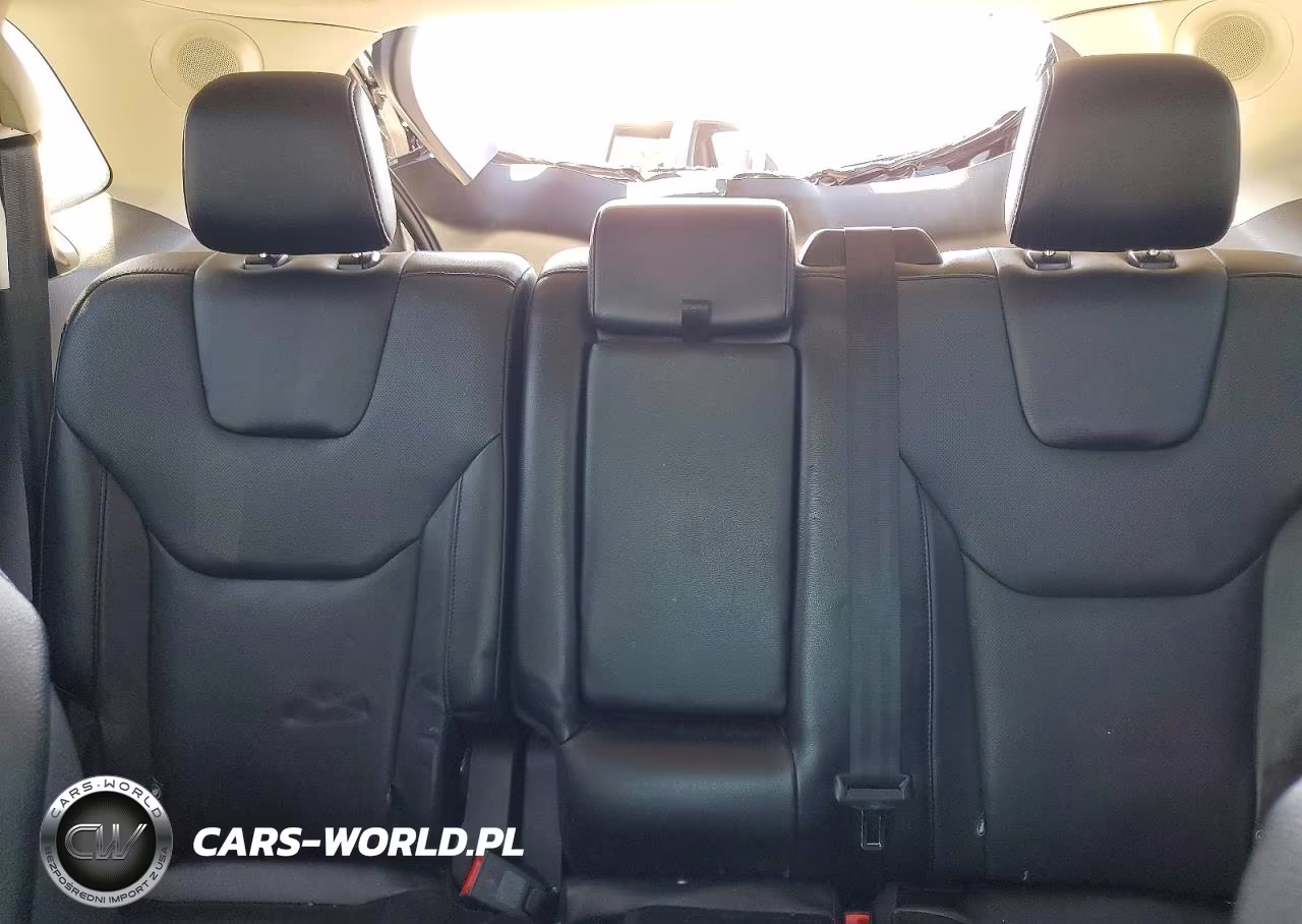 2018 Ford Edge Titanium VIN:2FMPK4K83JBC32915 - 10