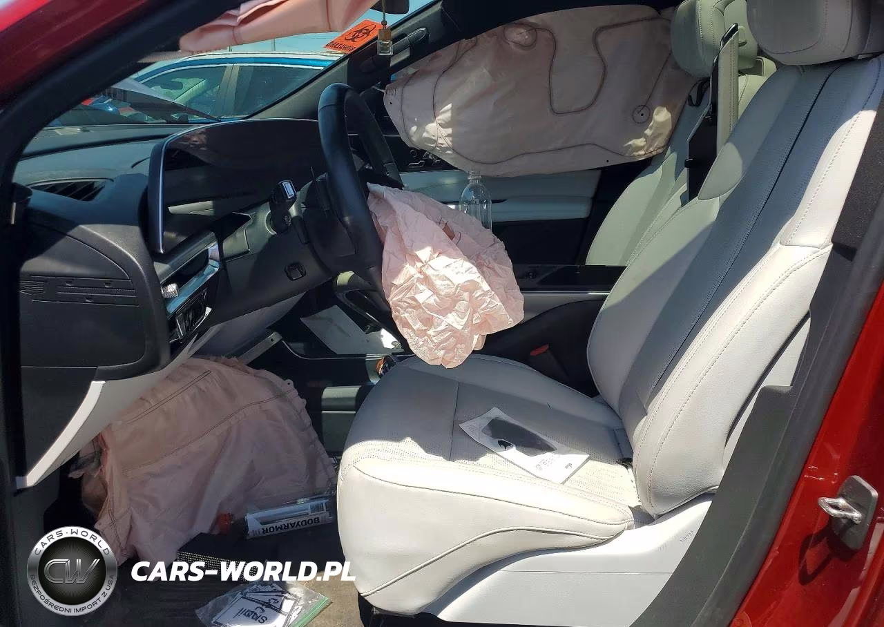 2024 Cadillac Lyriq Luxury VIN:1GYKPPRL9RZ108159 - 7