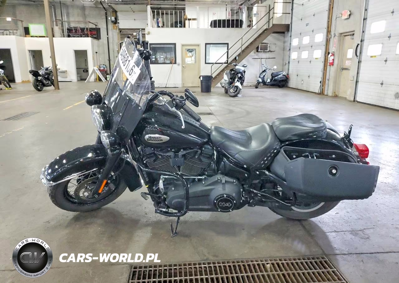 2024 Harley-Davidson Flhcs VIN:1HD1YBK18RB026635 - 3