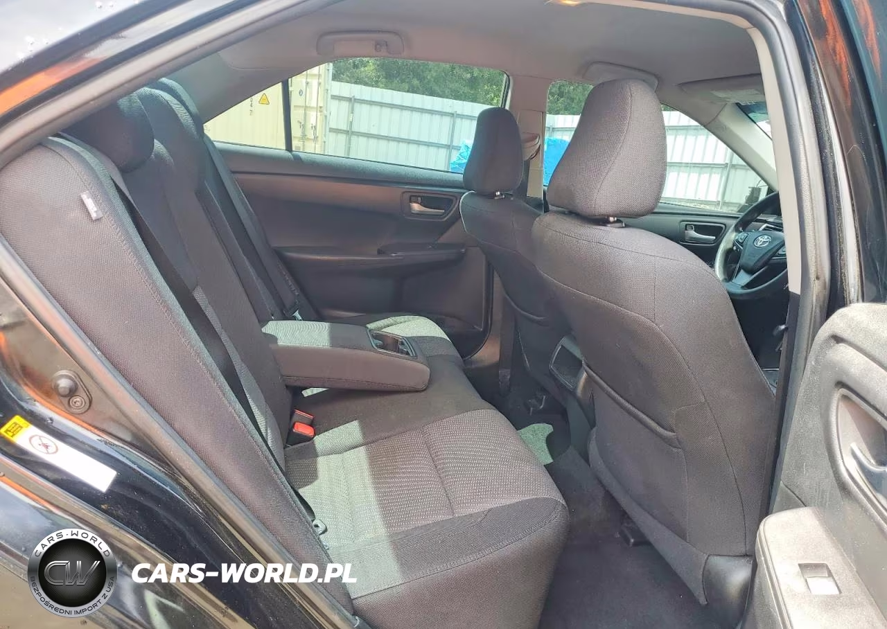 2016 Toyota Camry Hybrid Le VIN:4T1BD1FK3GU188295 - 10