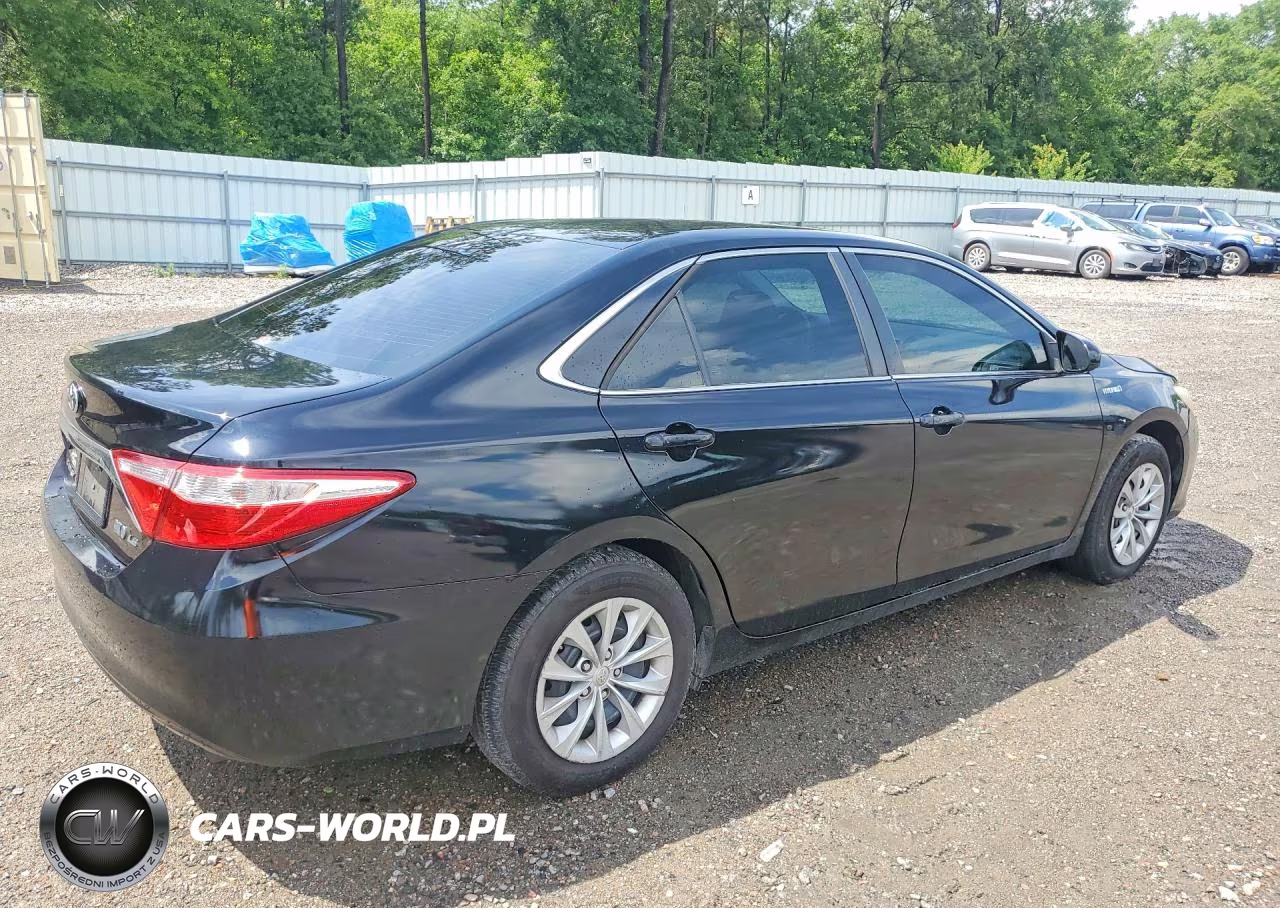 2016 Toyota Camry Hybrid Le VIN:4T1BD1FK3GU188295 - 3