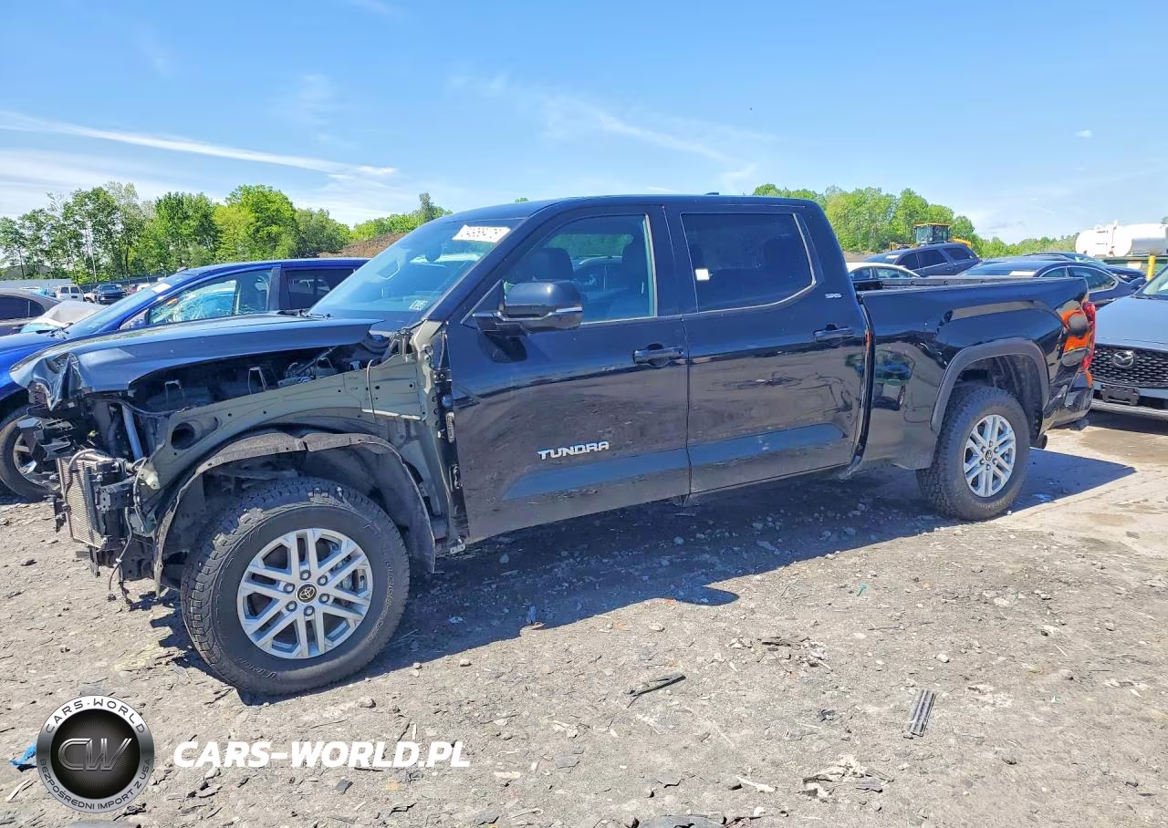 2024 Toyota Tundra Crewmax Sr5 – zdjęcie 1 z 13