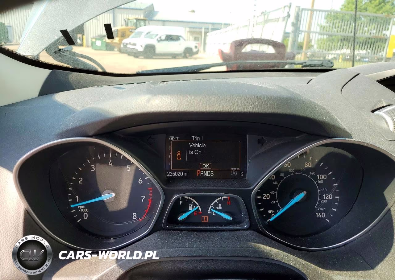 2018 Ford Escape Se VIN:1FMCU9GD3JUB76285 - 9