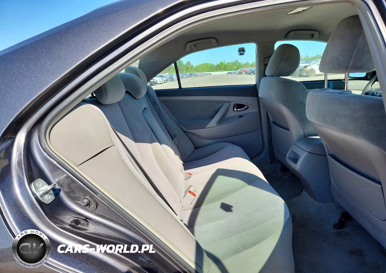 2010 Toyota Camry Le VIN:4T1BF3EK6AU048515 - 10