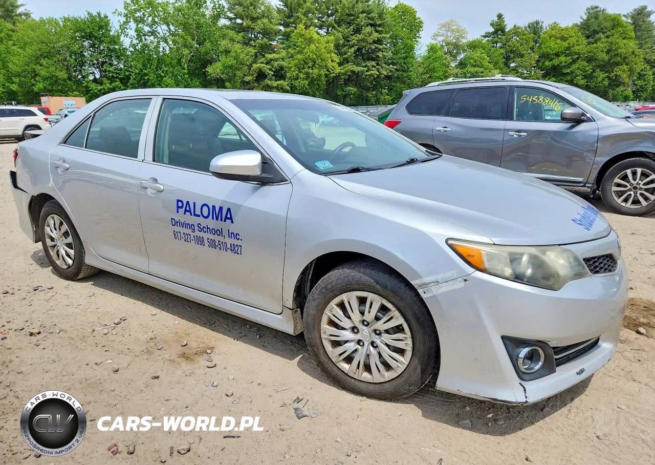 2014 Toyota Camry Se VIN:4T1BF1FK5EU790865 - 4