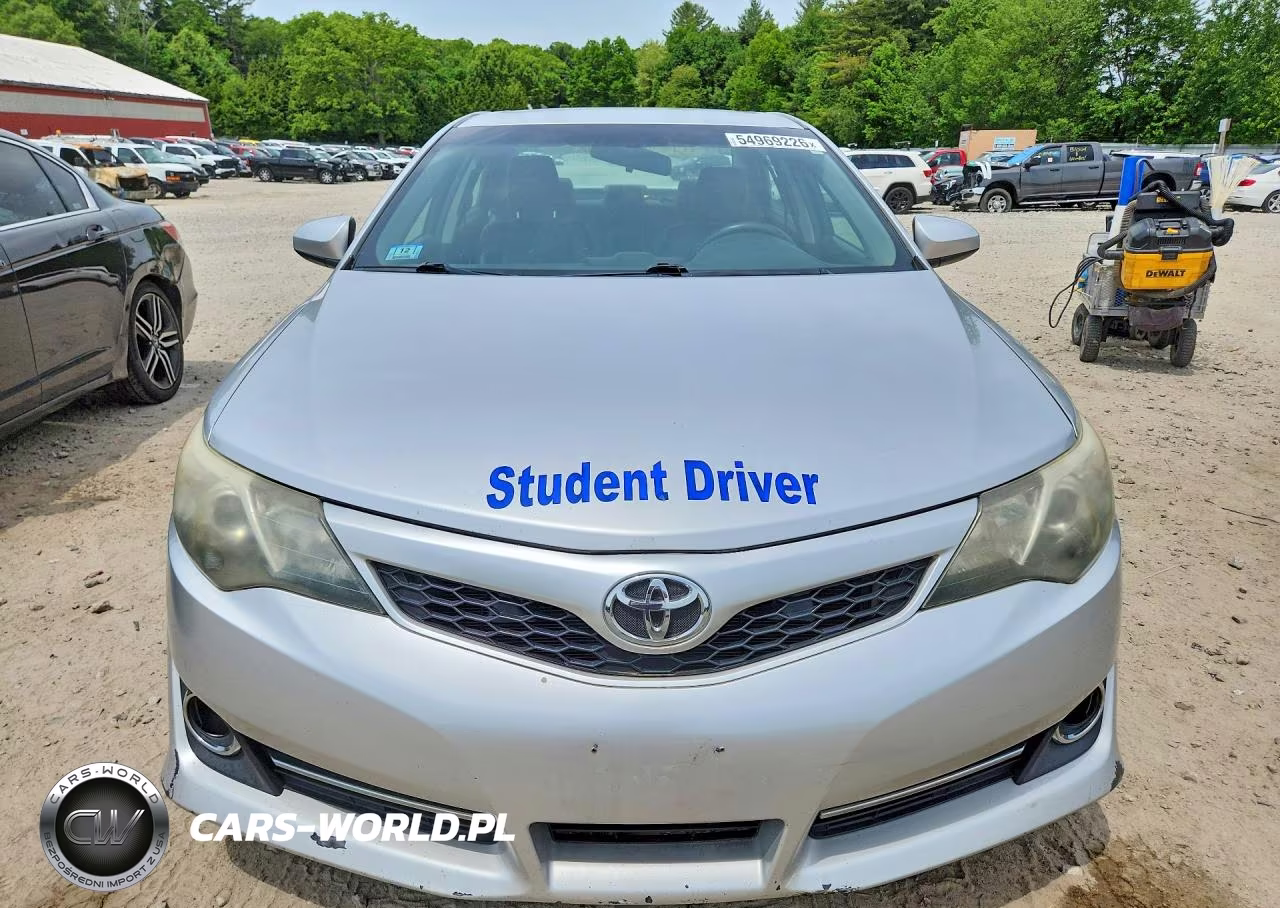 2014 Toyota Camry Se VIN:4T1BF1FK5EU790865 - 5