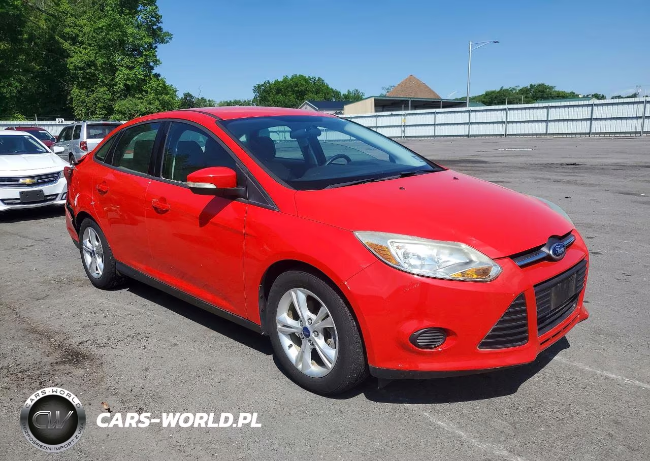2014 Ford Focus Se VIN:1FADP3F2XEL102540 - 4