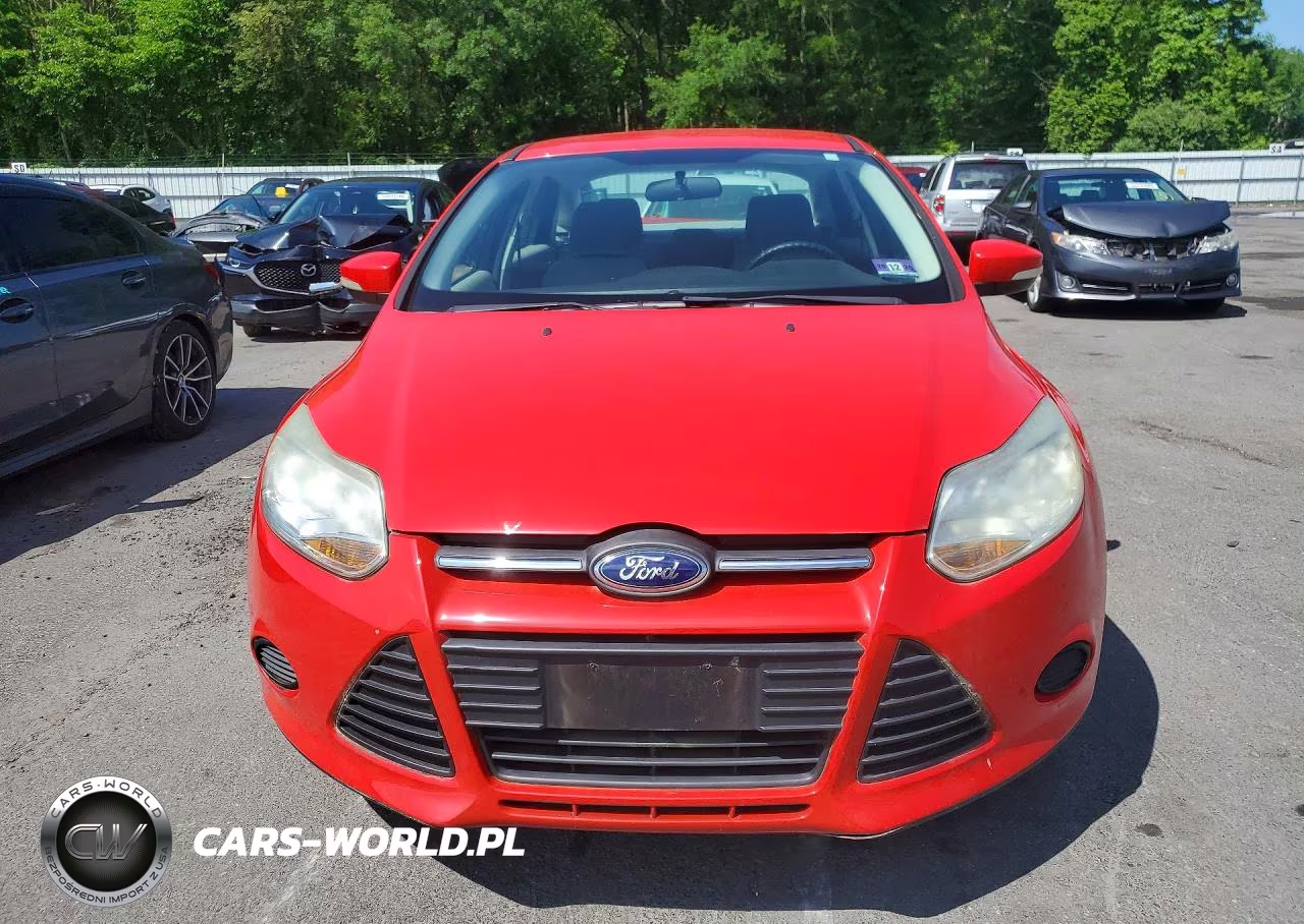 2014 Ford Focus Se VIN:1FADP3F2XEL102540 - 5