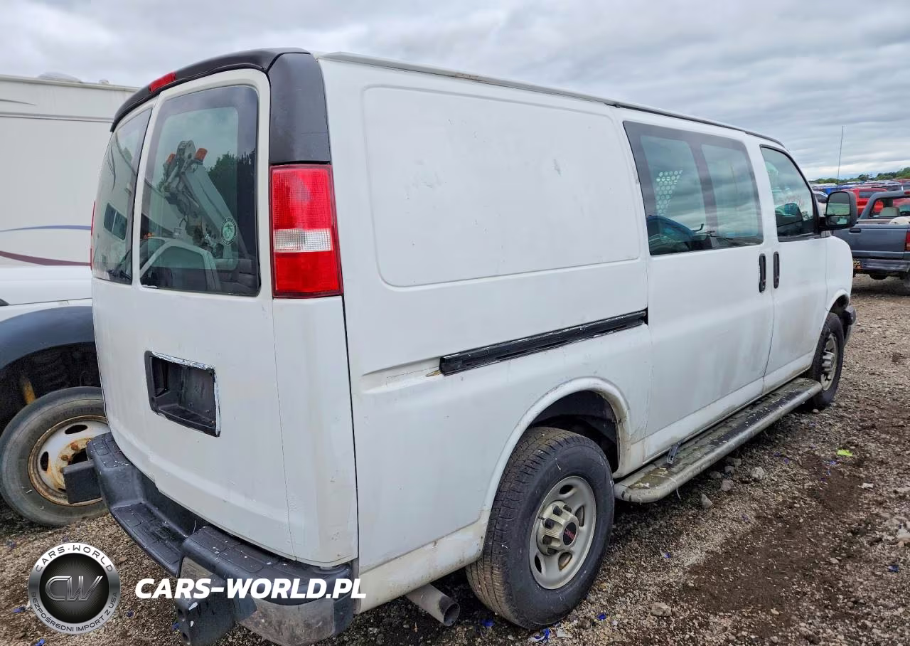 2017 GMC Savana G2500 VIN:1GTW7AFF7H1914341 - 3