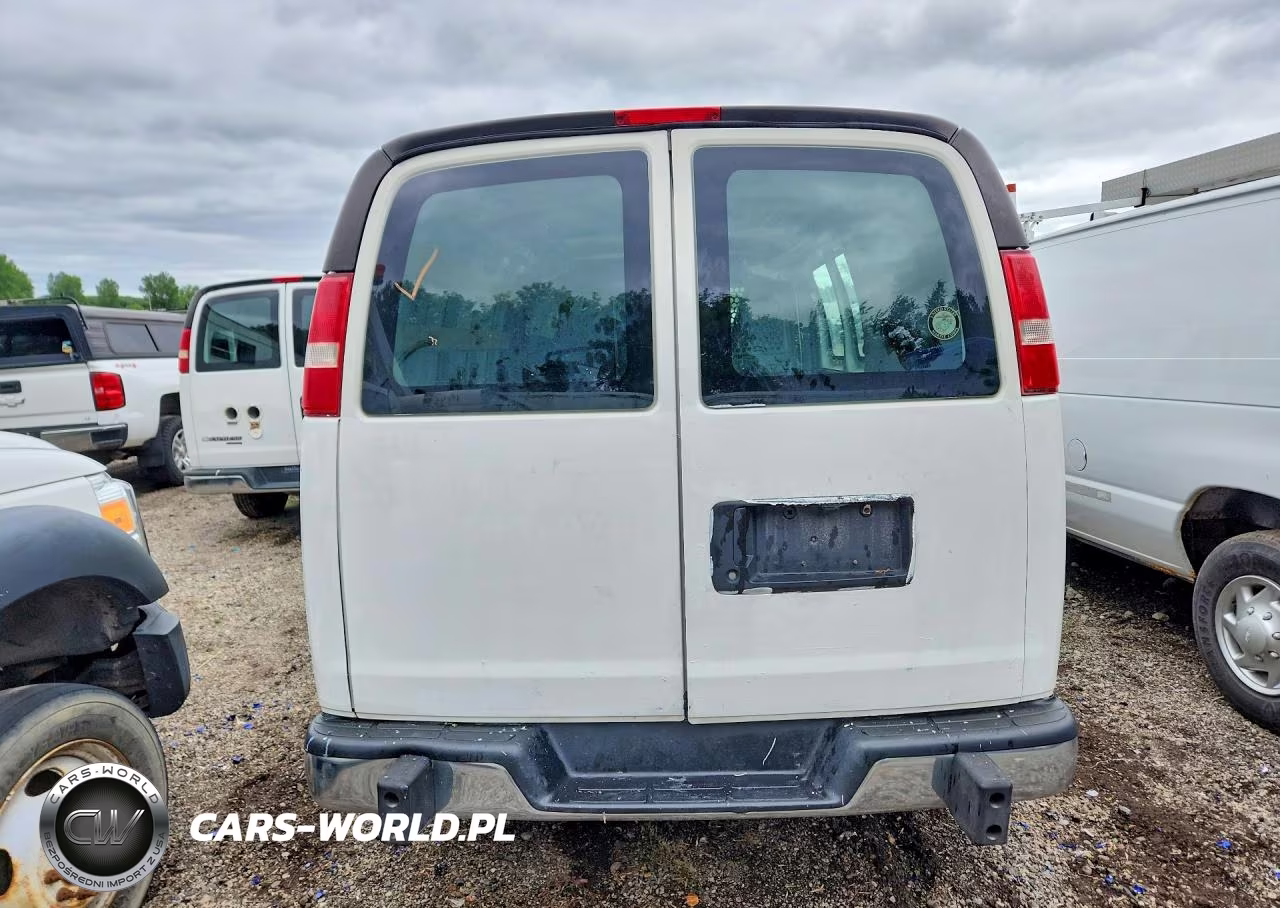 2017 GMC Savana G2500 VIN:1GTW7AFF7H1914341 - 6