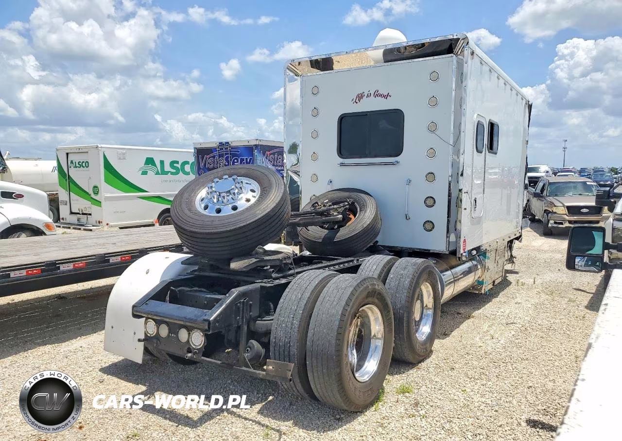 2017 Kenworth T880 Semi Truck VIN:1XKZD49X4HJ140338 - 4