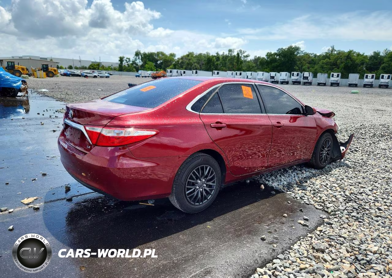 2016 Toyota Camry Le VIN:4T1BF1FK0GU511678 - 3