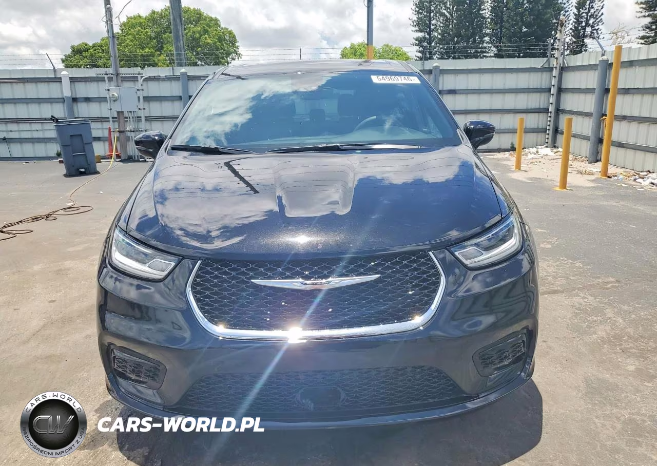 2025 Chrysler Pacifica Select VIN:2C4RC1BG3SR597927 - 5