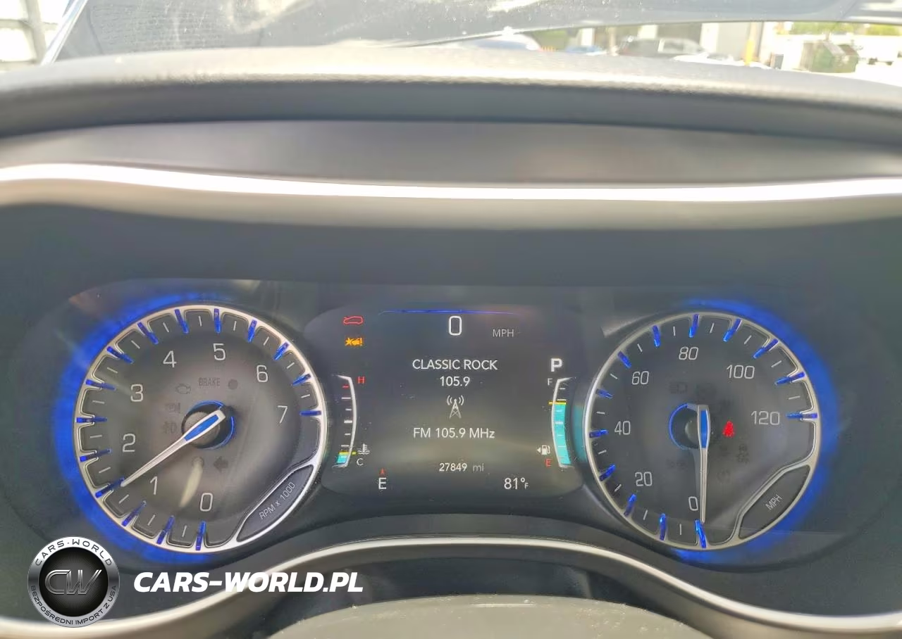 2025 Chrysler Pacifica Select VIN:2C4RC1BG3SR597927 - 9