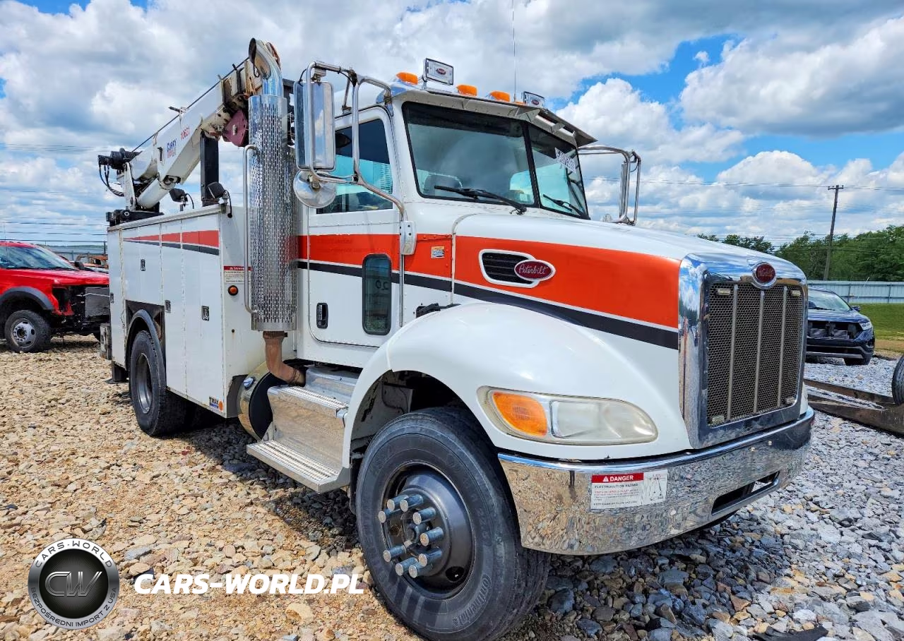2012 Peterbilt 337 Utility - Service Truck