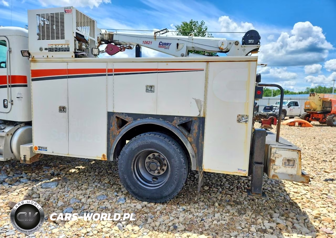 2012 Peterbilt 337 Utility - Service Truck VIN:2NP2HN6X5CM169465 - 9