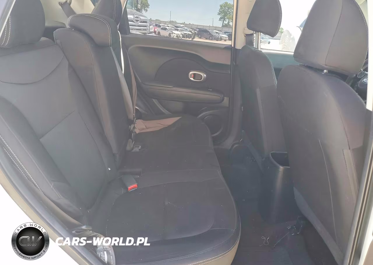 2018 Kia Soul Base VIN:KNDJN2A22J7556451 - 10