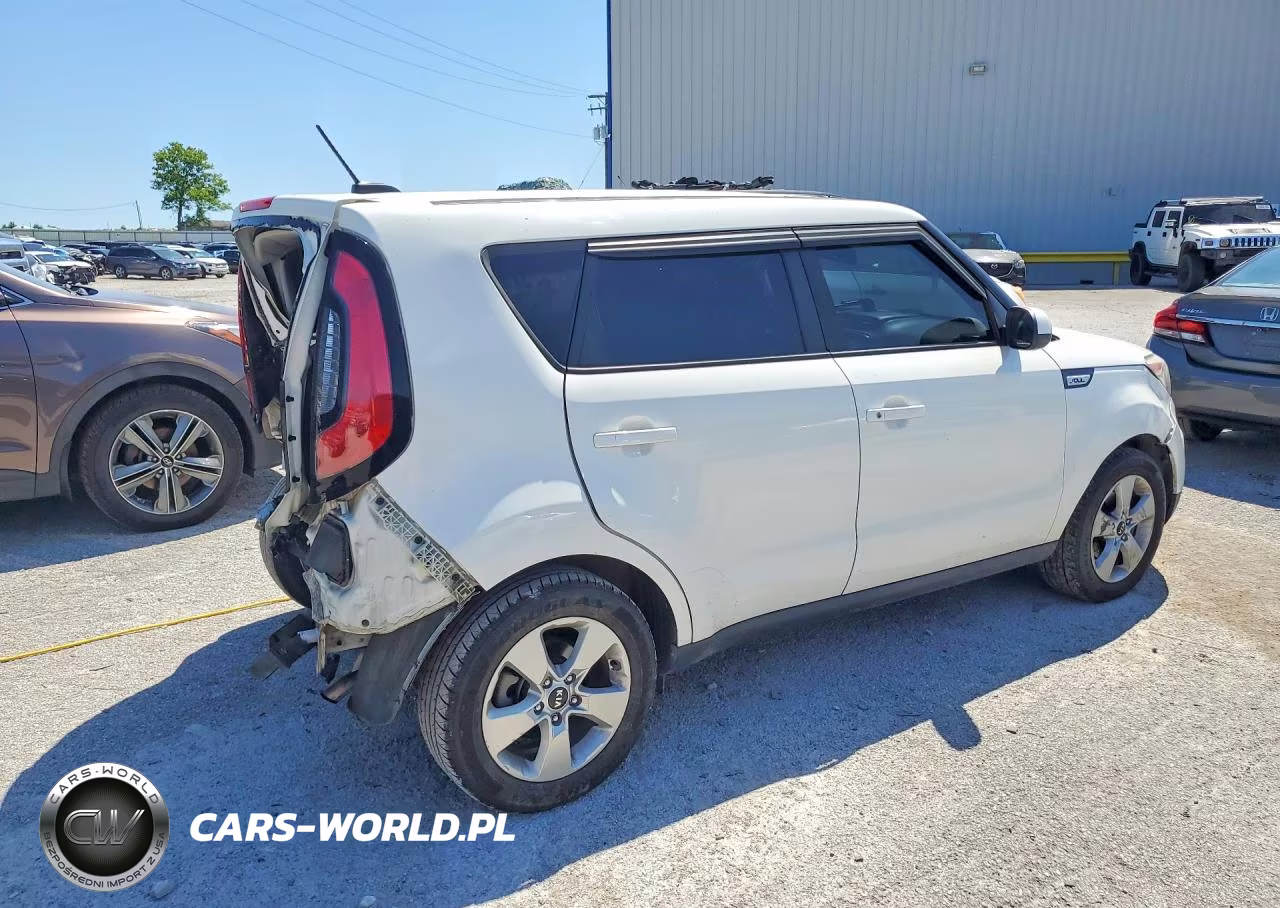 2018 Kia Soul Base VIN:KNDJN2A22J7556451 - 3