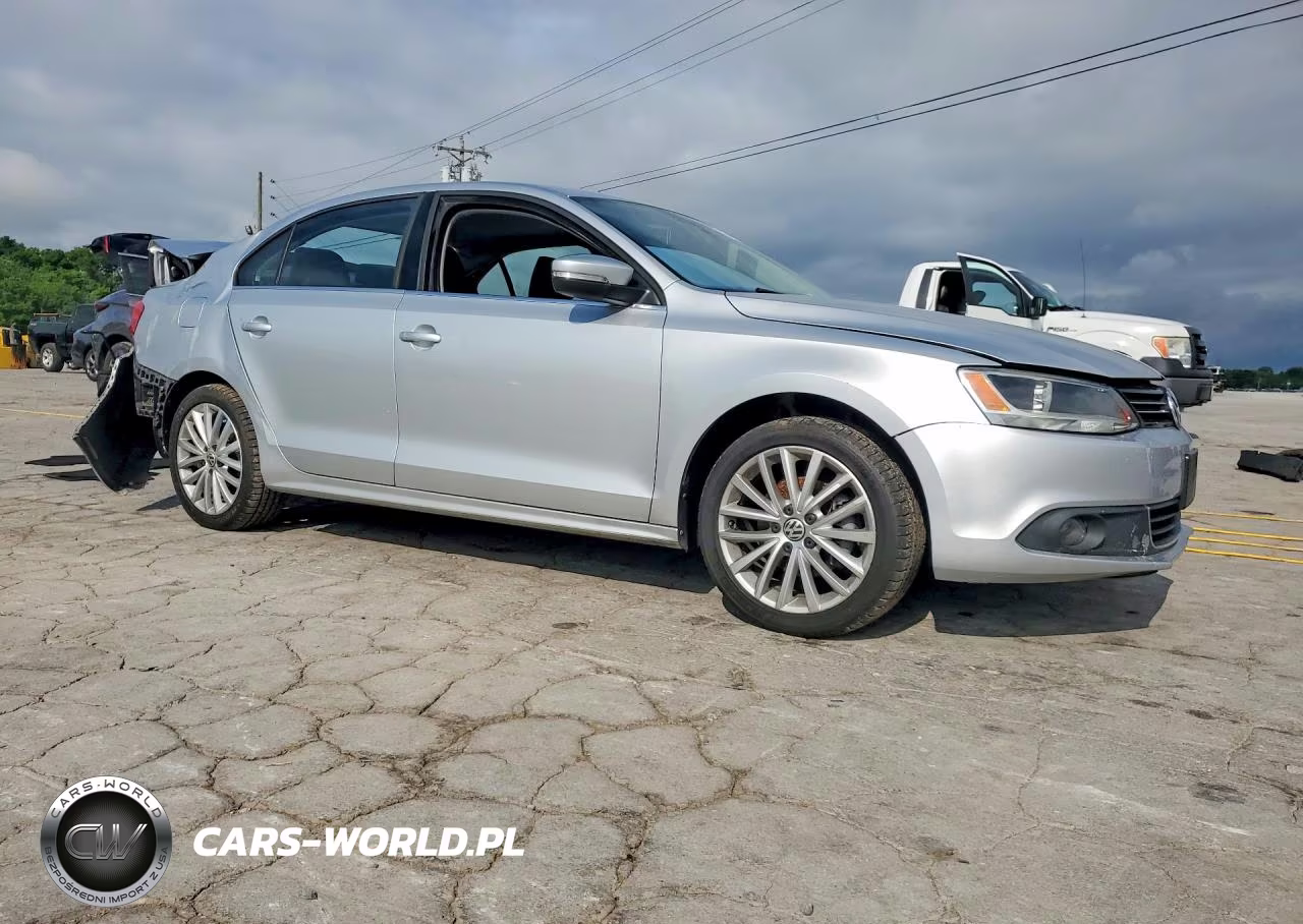 2014 Volkswagen Jetta Sel VIN:3VWL17AJ3EM404132 - 4