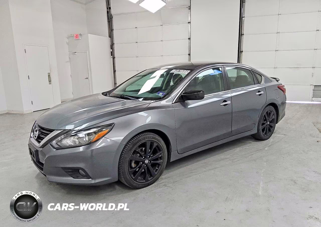 2017 Nissan Altima 2.5 Sr – zdjęcie 1 z 13
