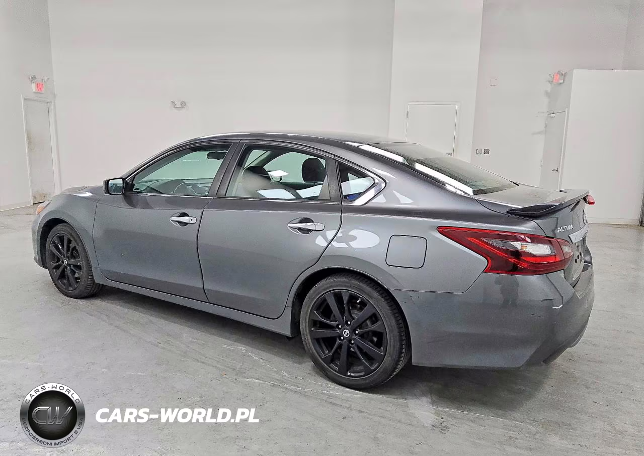 2017 Nissan Altima 2.5 Sr VIN:1N4AL3AP0HC235779 - 2