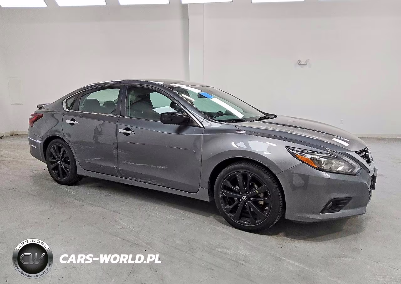2017 Nissan Altima 2.5 Sr VIN:1N4AL3AP0HC235779 - 4