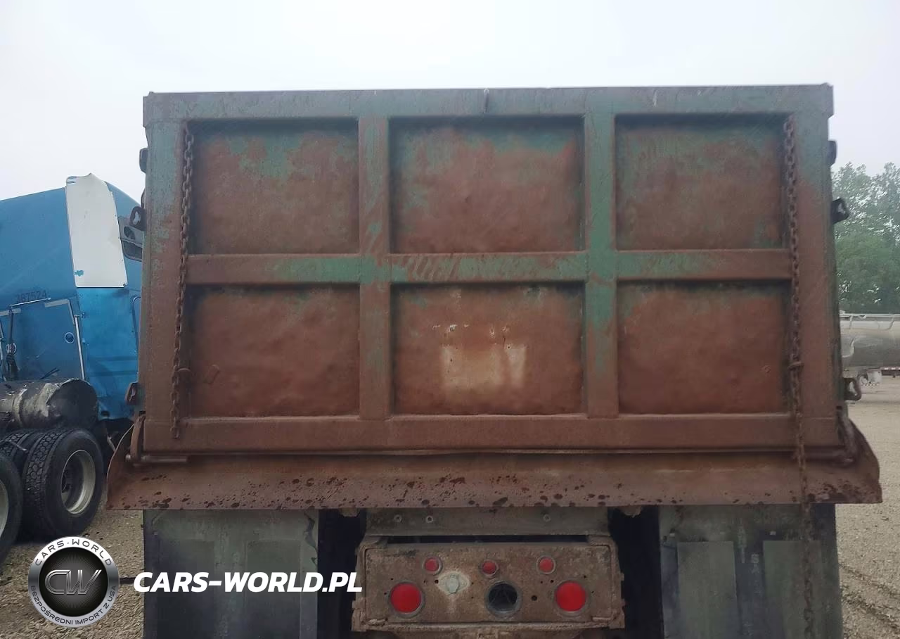1986 GMC Dump Truck VIN:1GDT8C4Y9GV535893 - 6
