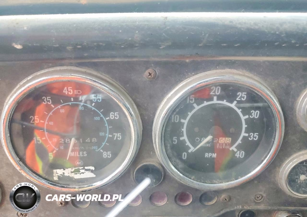 1986 GMC Dump Truck VIN:1GDT8C4Y9GV535893 - 8