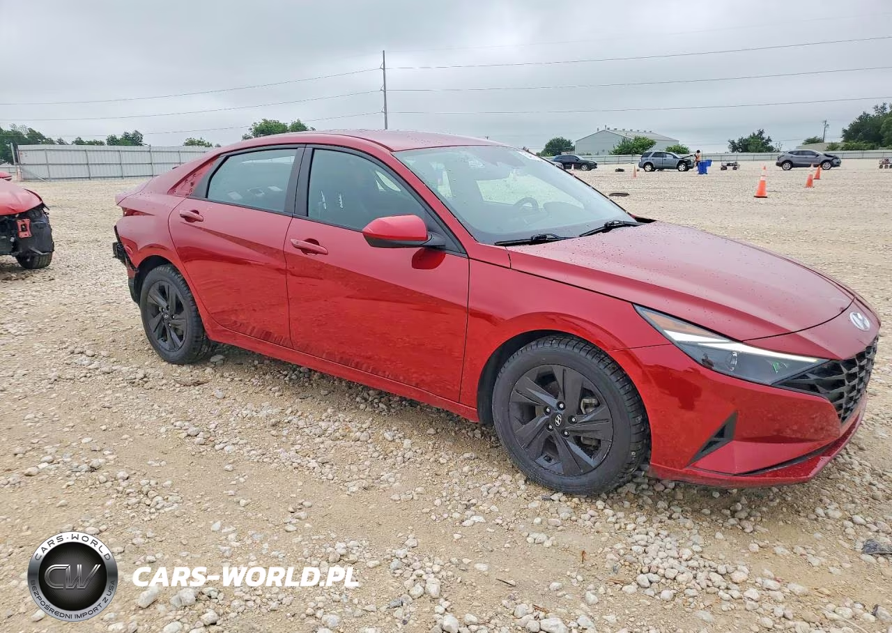 2021 Hyundai Elantra Sel VIN:KMHLM4AG5MU193230 - 4
