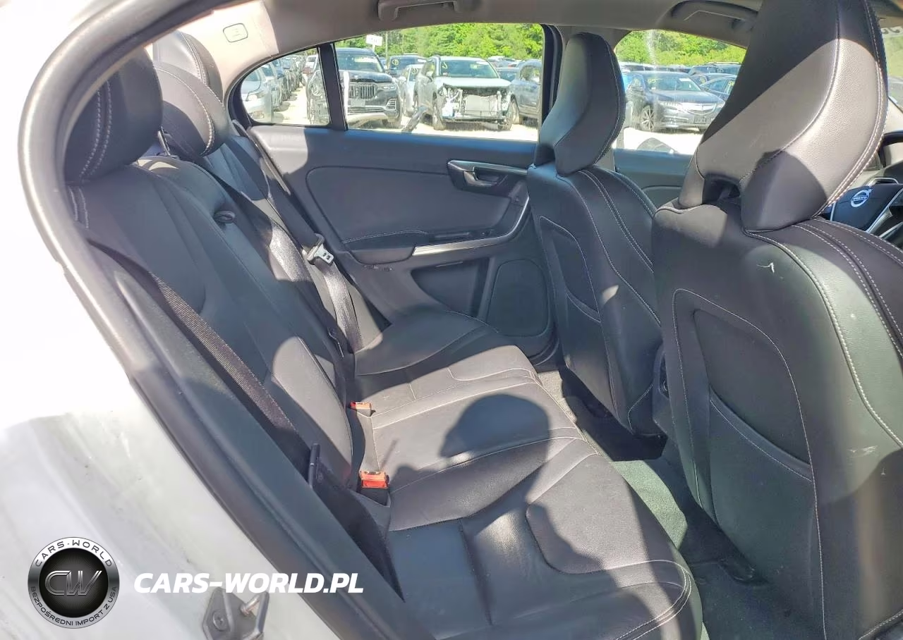 2018 Volvo S60 Dynamic VIN:YV126MFL8J2461902 - 10