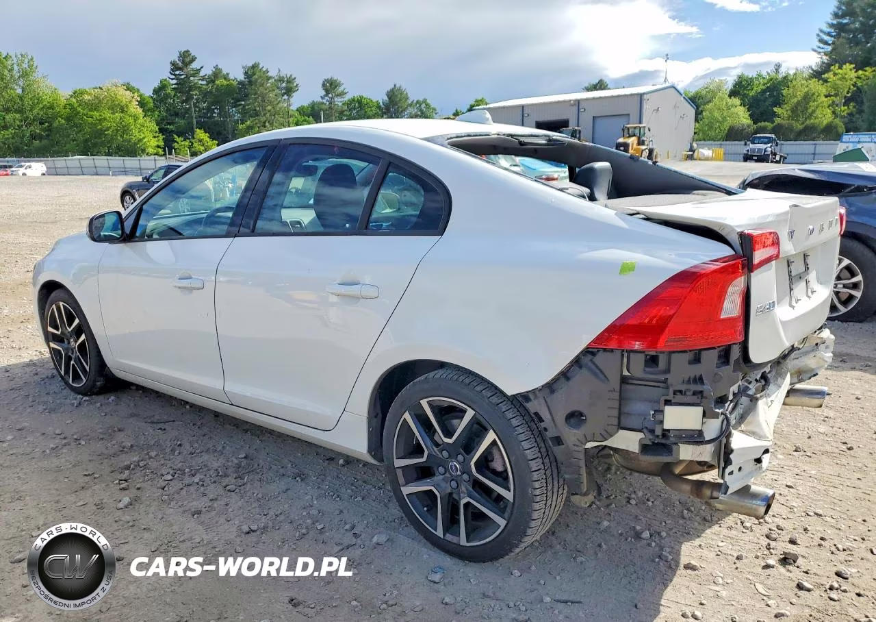 2018 Volvo S60 Dynamic VIN:YV126MFL8J2461902 - 2