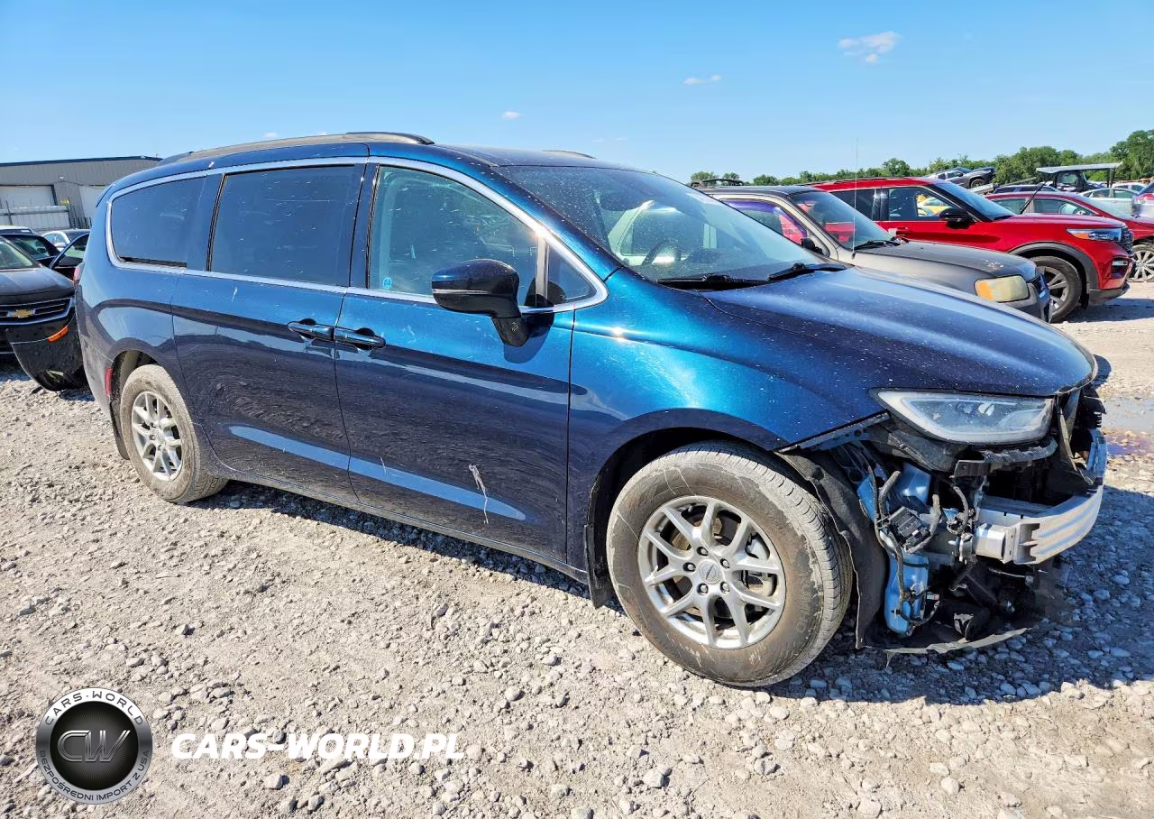 2021 Chrysler Pacifica Touring VIN:2C4RC1FG1MR564745 - 4