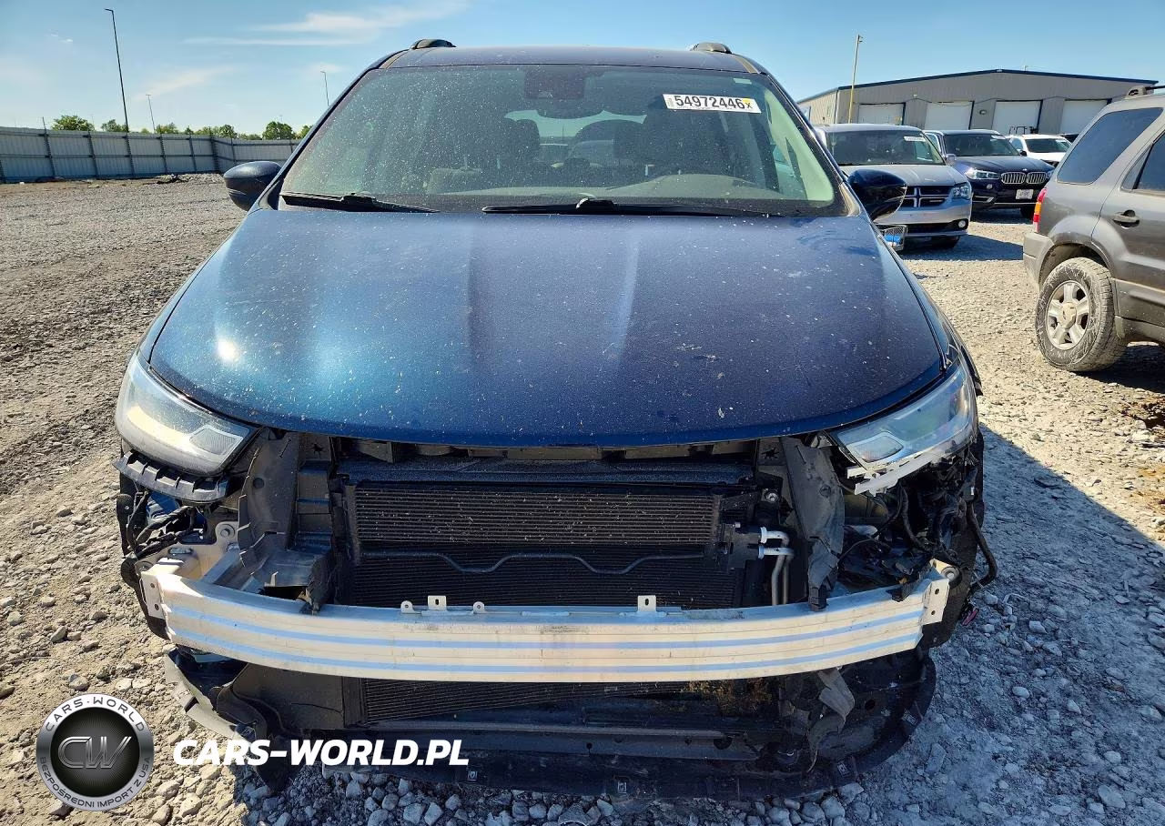 2021 Chrysler Pacifica Touring VIN:2C4RC1FG1MR564745 - 5