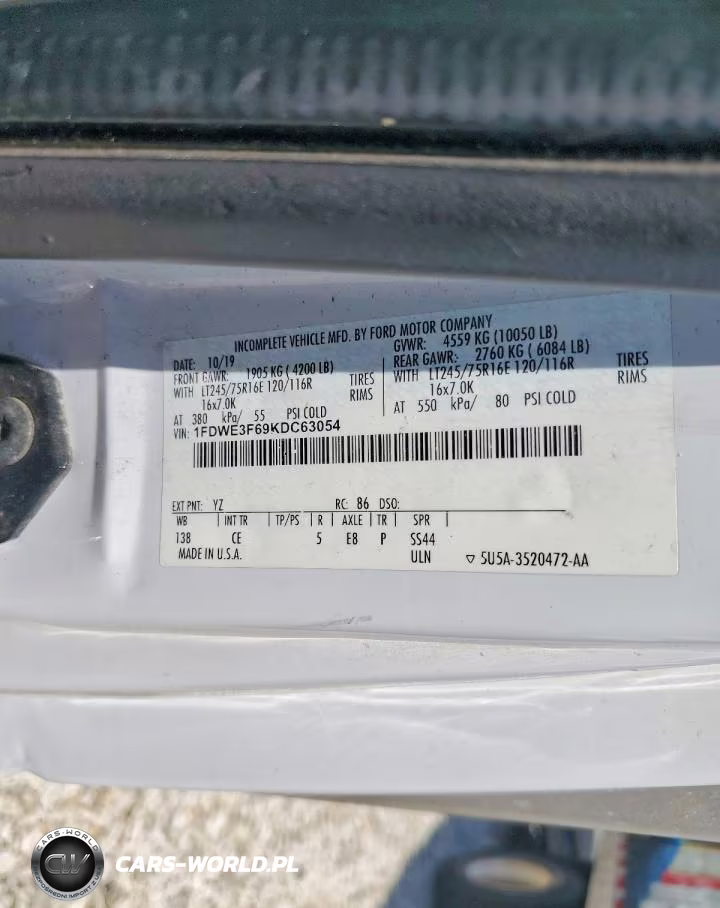 2019 Ford Econoline E350 Super Duty Cutaway Van VIN:1FDWE3F69KDC63054 - 13