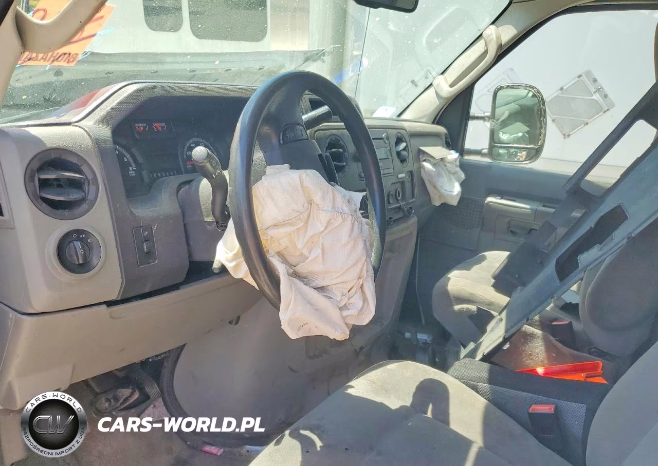 2019 Ford Econoline E350 Super Duty Cutaway Van VIN:1FDWE3F69KDC63054 - 8