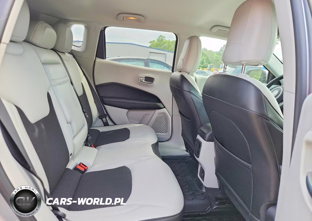 2018 Jeep Compass Latitude VIN:3C4NJDBB3JT434944 - 11