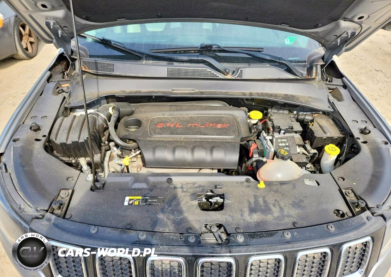 2018 Jeep Compass Latitude VIN:3C4NJDBB3JT434944 - 12