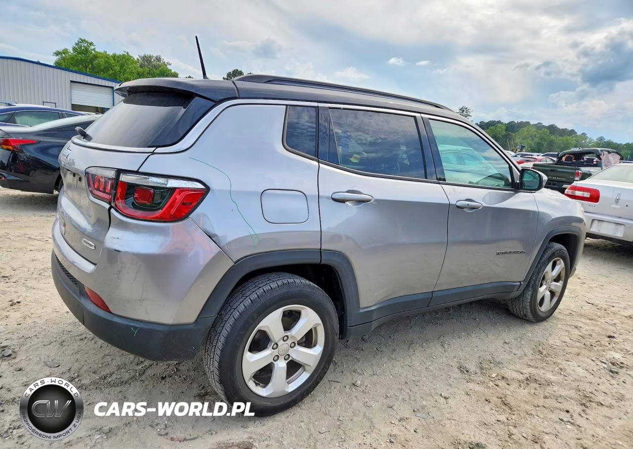 2018 Jeep Compass Latitude VIN:3C4NJDBB3JT434944 - 3