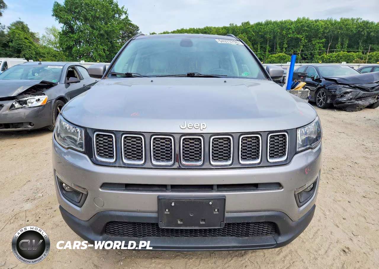 2018 Jeep Compass Latitude VIN:3C4NJDBB3JT434944 - 5