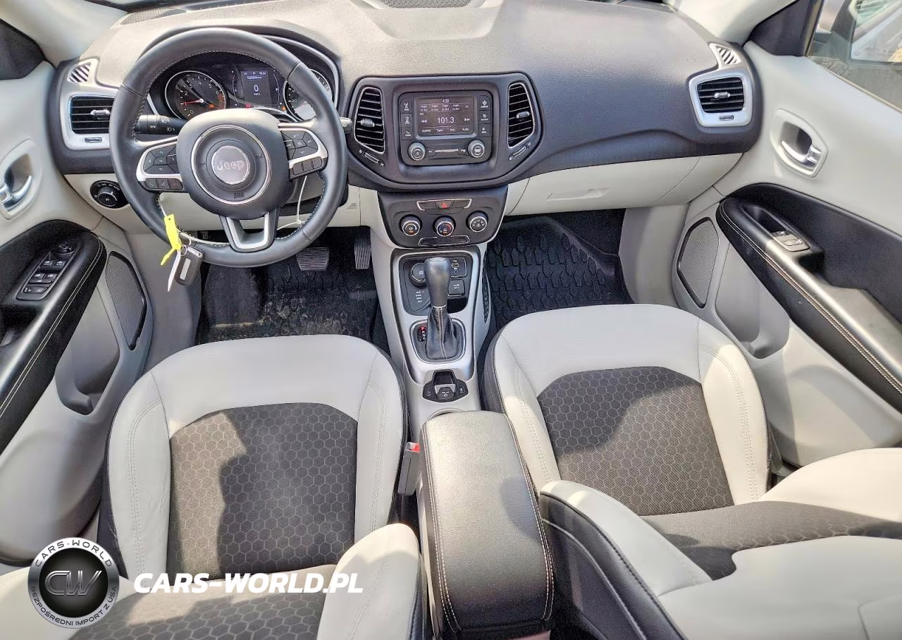 2018 Jeep Compass Latitude VIN:3C4NJDBB3JT434944 - 8