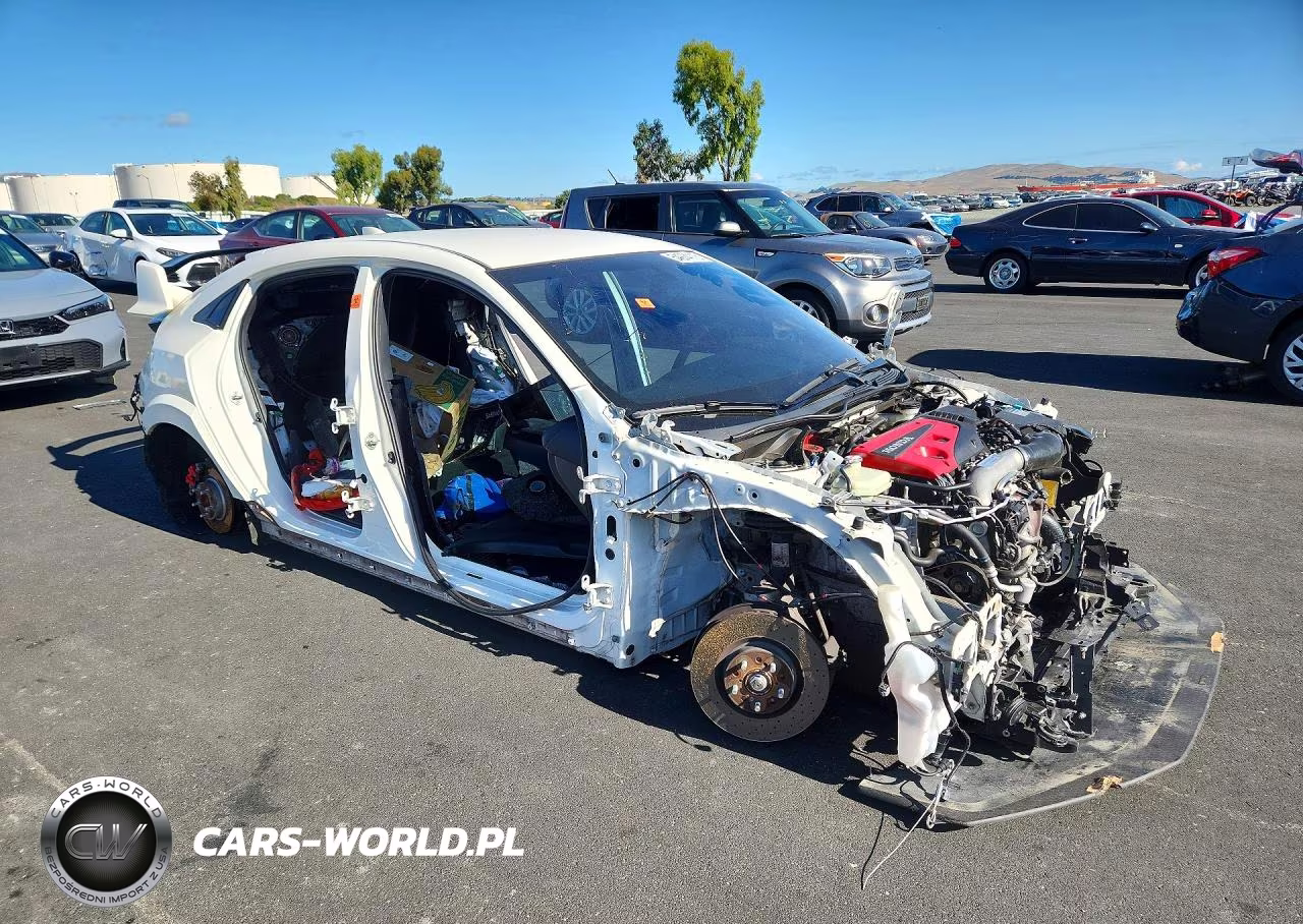2018 Honda Civic Type-R Touring VIN:SHHFK8G72JU204144 - 4
