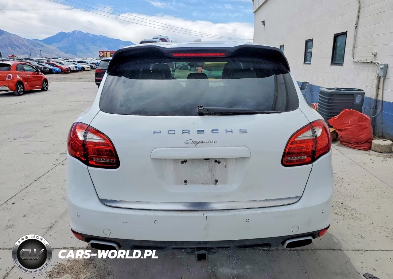 2013 Porsche Cayenne VIN:WP1AA2A26DLA00021 - 6